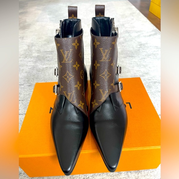 LOUIS VUITTON - NEW Jumble Flat Ankle Boots Leather and Monogram Canvas. - Picture 3 of 10